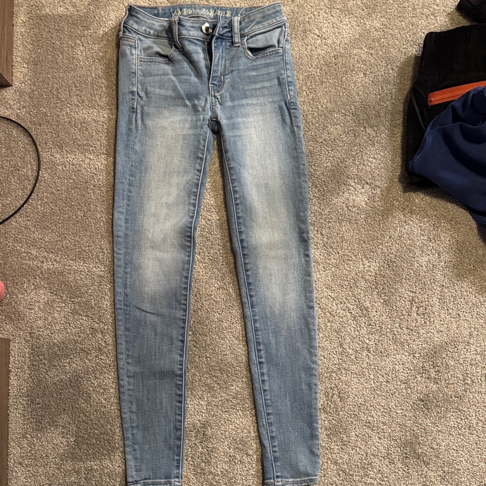 American Eagle Outfitters Light Blue Skinny Jeans super stretch